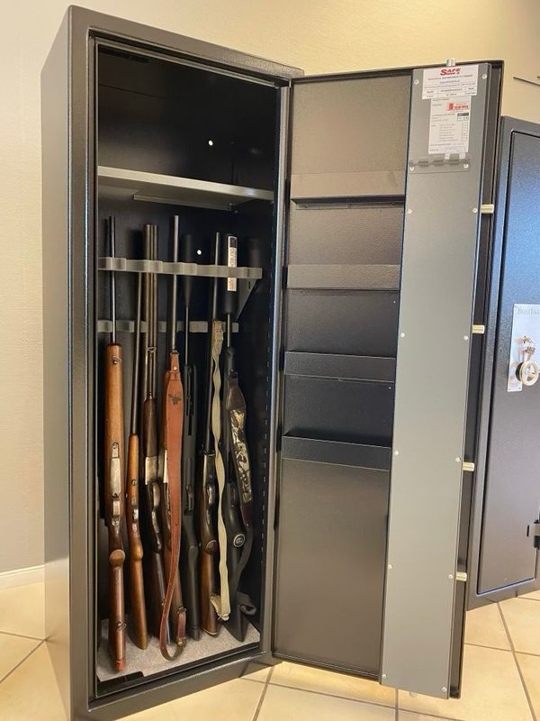 Franz Jäger Vapenskåp 8/16 Key Excl 2026